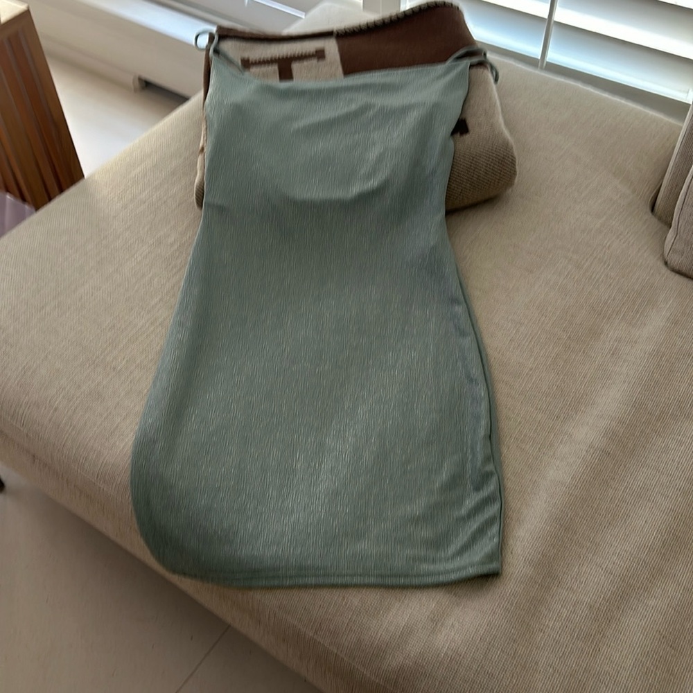 Cute dress purchased from honey in yorkdale.